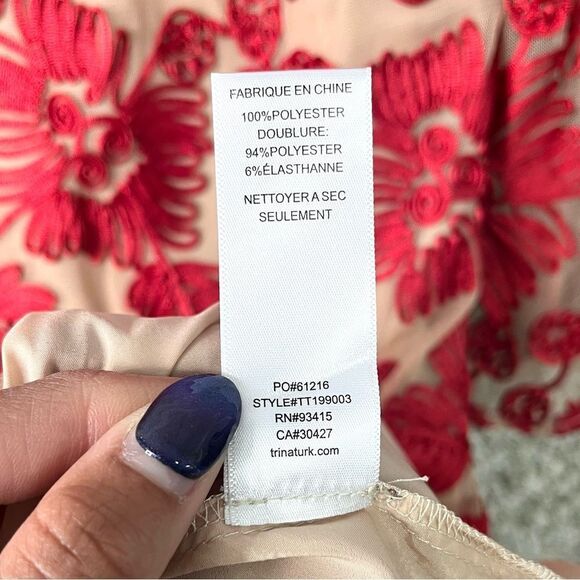 Trina Turk Dress Women’s 2 Red & Beige Floral Embroidered Bell Sleeve Sheath - Picture 8 of 11